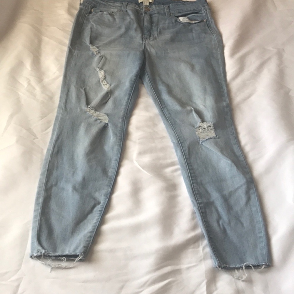 Distressed Ankle Skinny Jeans